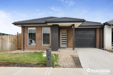 19 Sumac St, Brookfield, VIC 3338