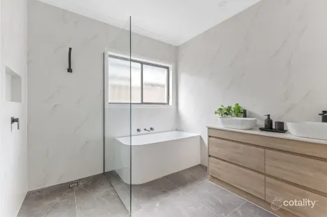 Property photo of 1 Meranti Way Epping VIC 3076