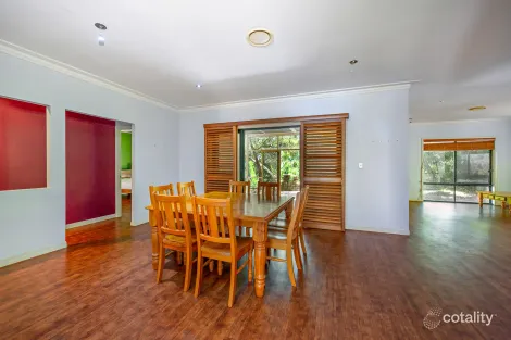 Property photo of 14 Flinders Way Ocean Shores NSW 2483
