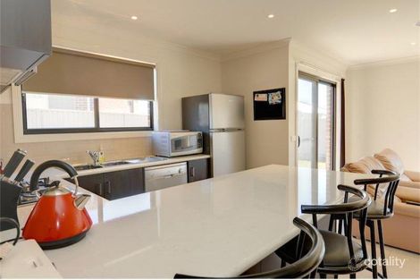 Property photo of 10 Cartledge Avenue Mount Clear VIC 3350