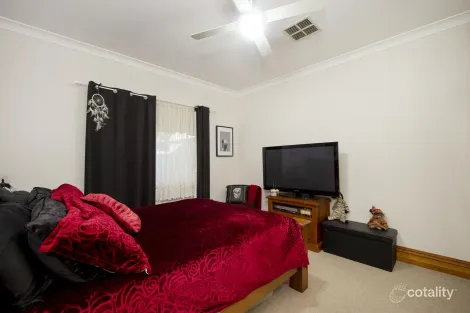Property photo of 10 Higgins Court Risdon Park South SA 5540