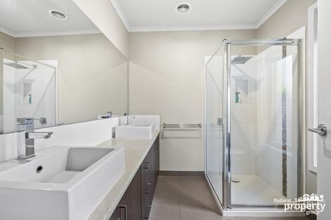 Property photo of 26 Valley Drive Canadian VIC 3350