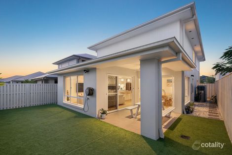 Property photo of 74 Meadow Circuit Helensvale QLD 4212