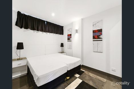 Property photo of 606/40 Surf Parade Broadbeach QLD 4218