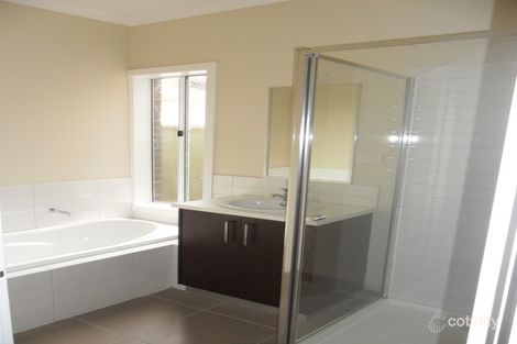 Property photo of 1/57 Perrett Avenue St Albans VIC 3021