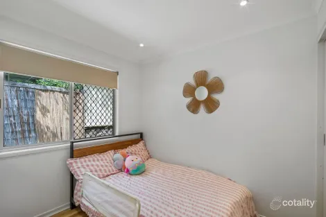 Property photo of 13 Lima Street Edens Landing QLD 4207