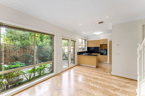 Property photo of 11 Raglan Street Caulfield North VIC 3161