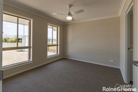 Property photo of 22 Clearview Avenue Thabeban QLD 4670