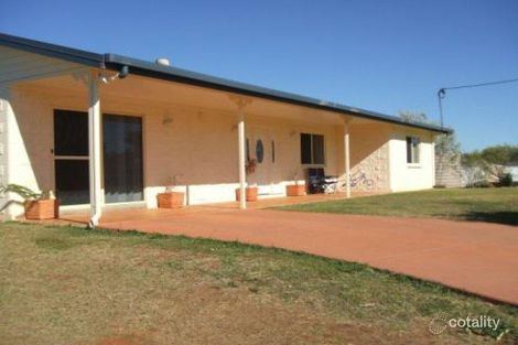 Property photo of 2 Vaiente Parade Breakaway QLD 4825