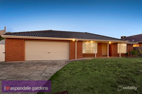 Property photo of 74 Kearney Drive Aspendale Gardens VIC 3195