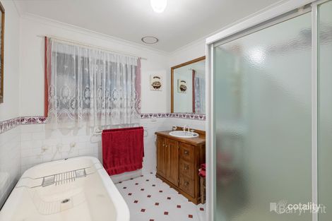Property photo of 7 Aberdeen Heights Pakenham VIC 3810