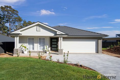 12 Brooke Way, Sunshine Bay, NSW 2536