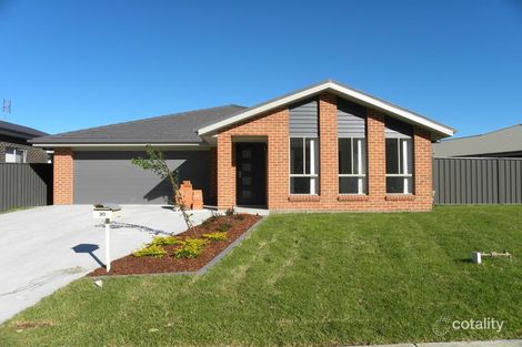 Property photo of 30 Rein Drive Wadalba NSW 2259