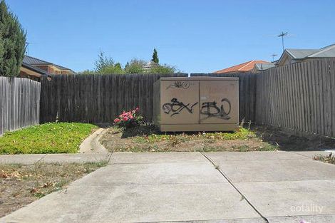 9a Tasman Cres, Taylors Lakes, VIC 3038