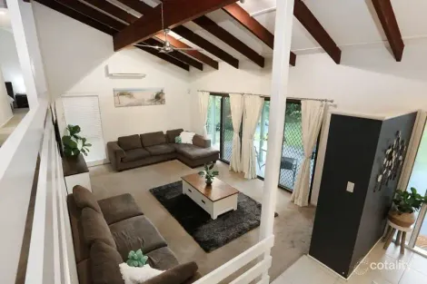 Property photo of 3 Ridgevale Drive Helensvale QLD 4212