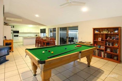 14 Carter St, Pacific Pines, QLD 4211