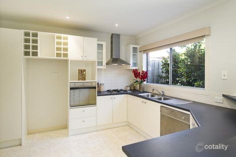 Property photo of 38 Jade Circuit Burwood East VIC 3151