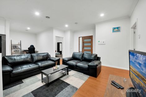 Property photo of 2/3 Macey Street Cranbourne VIC 3977