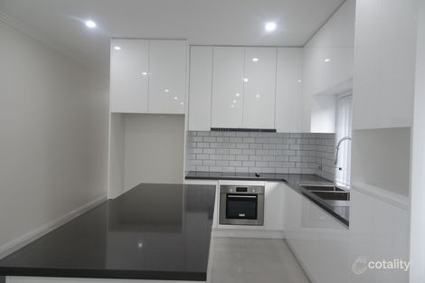 27 Duke St, Canley Heights, NSW 2166