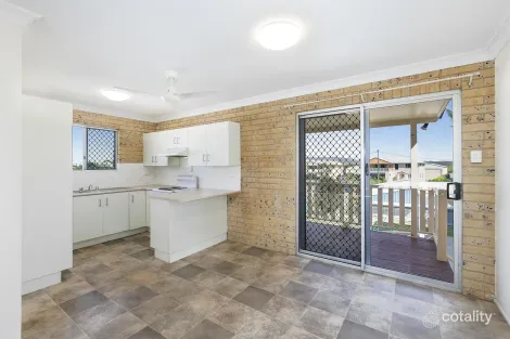 Property photo of 100 Limpus Avenue Keppel Sands QLD 4702