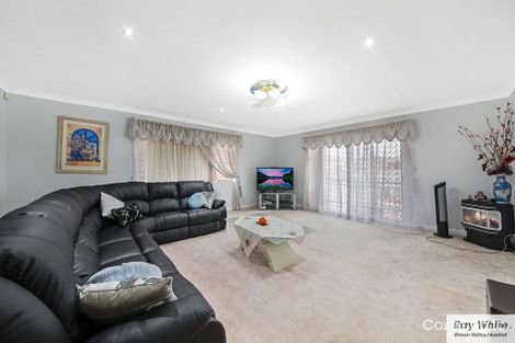Property photo of 8 Bentinck Drive Green Valley NSW 2168