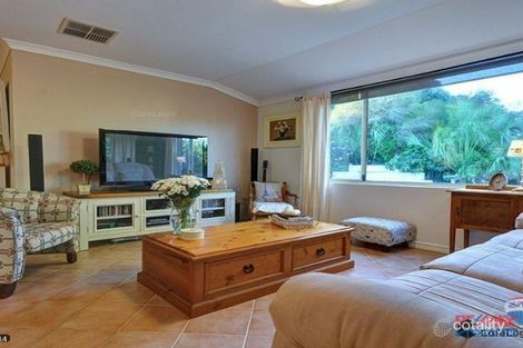 Property photo of 34 Cadoux Loop Hocking WA 6065