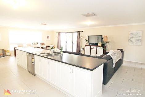Property photo of 43 Avocet Drive Estella NSW 2650