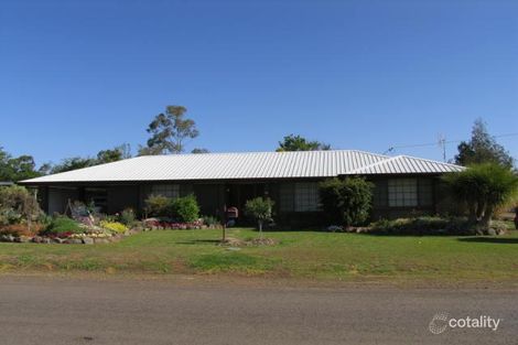 22 Florence St, Pittsworth, QLD 4356