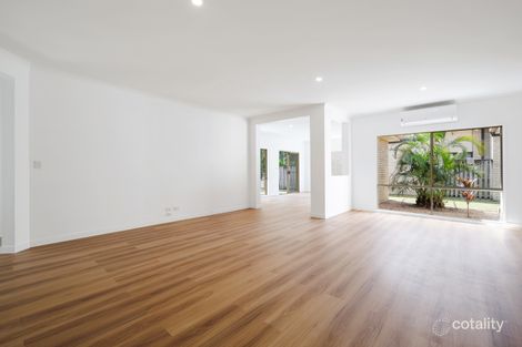Property photo of 17 Imperia Crescent Varsity Lakes QLD 4227