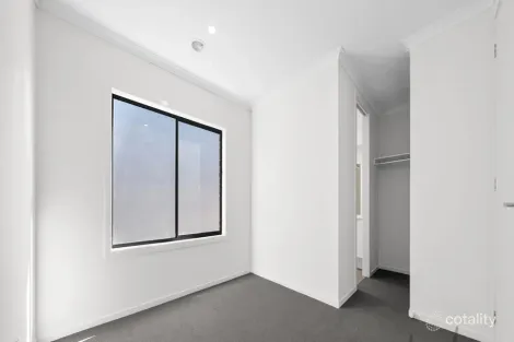 Property photo of 31 Samolus Street Mickleham VIC 3064