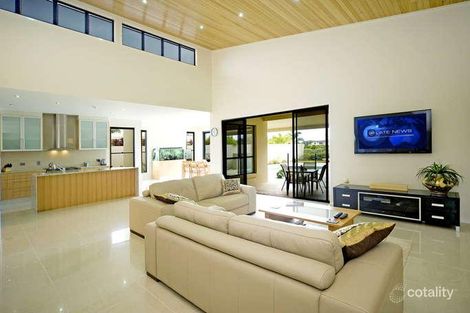 Property photo of 2041 The Circle Hope Island QLD 4212