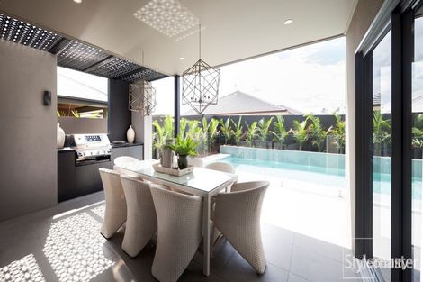Property photo of 23 Harmony Crescent South Ripley QLD 4306