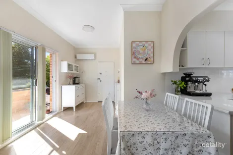 Property photo of 6/9 Edgeworth David Avenue Hornsby NSW 2077