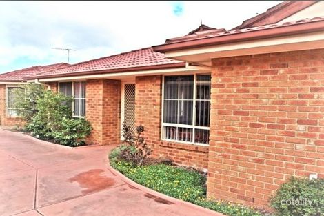 Property photo of 2/28 Marriot Road Keilor Downs VIC 3038