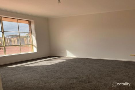 Property photo of 2/28 Marriot Road Keilor Downs VIC 3038