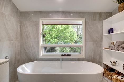 Property photo of 11 Summer Hill Drive Crafers SA 5152