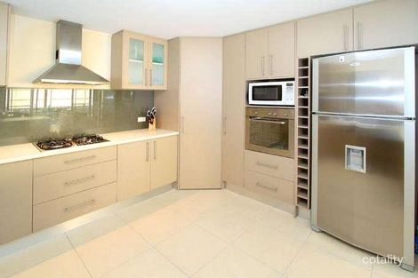 Property photo of 30 Izzies Place Wakerley QLD 4154