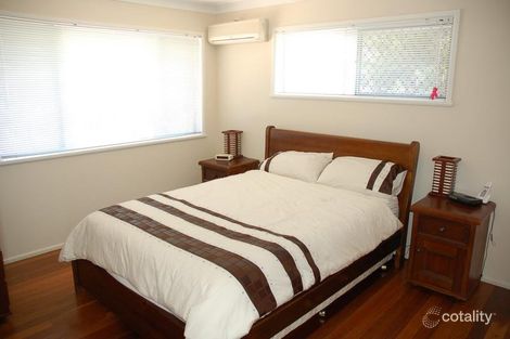 Property photo of 14 Kiparra Street Mansfield QLD 4122
