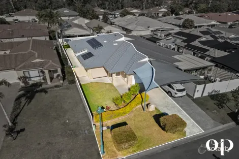 1/9 Catherine Ct, Labrador, QLD 4215