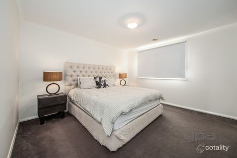 Property photo of 1 Cooma Place Burnside Heights VIC 3023