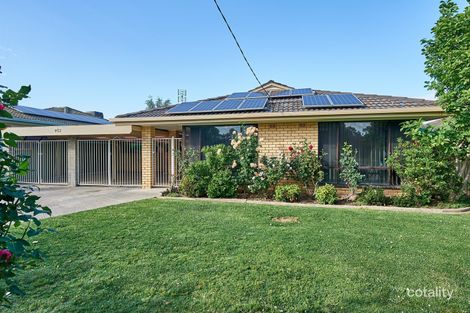 452 Lake Albert Rd, Lake Albert, NSW 2650