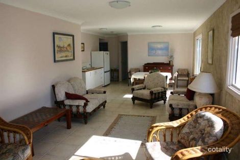 Property photo of 40 Katherine Crescent Green Point NSW 2251