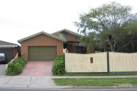 61 Collins Cres, Berwick, VIC 3806