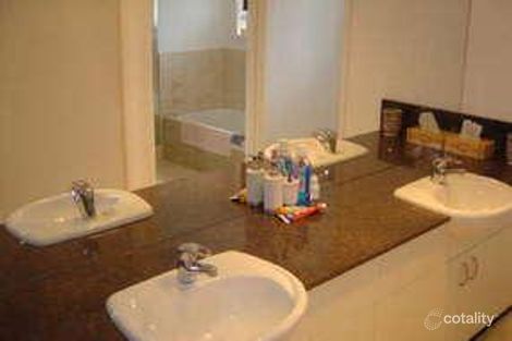 Property photo of 28 Chaucer Street Wetherill Park NSW 2164