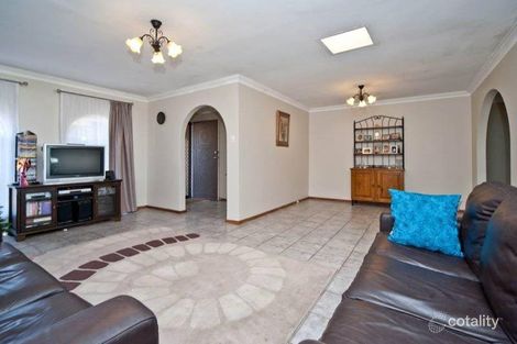 Property photo of 19 Jenark Way Kewdale WA 6105