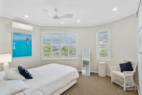 Property photo of 1/44 Tedder Avenue Main Beach QLD 4217