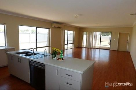 Property photo of 41 Granite Place Yanchep WA 6035