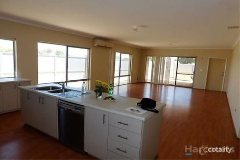 Property photo of 41 Granite Place Yanchep WA 6035
