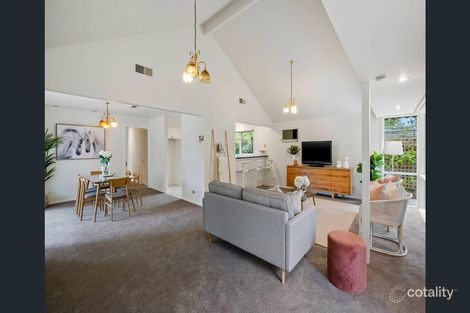 Property photo of 2/5 Ludstone Street Hampton VIC 3188