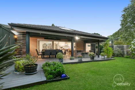 Property photo of 75 Sunstone Boulevard Doreen VIC 3754